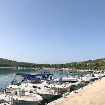 Parque de vacaciones Adriastay 360 *