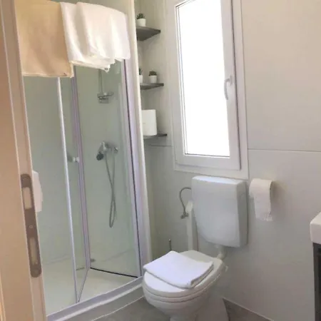 Adriastay 360 *